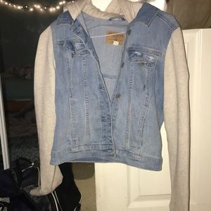 JEAN JACKET